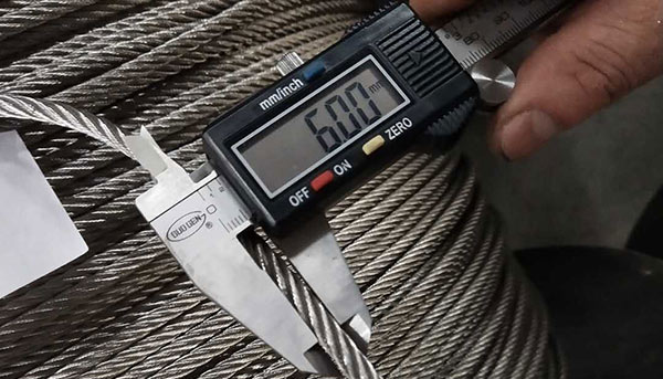 鋼卷吊帶平時(shí)如何維護(hù)？How to maintain the steel coil sling?